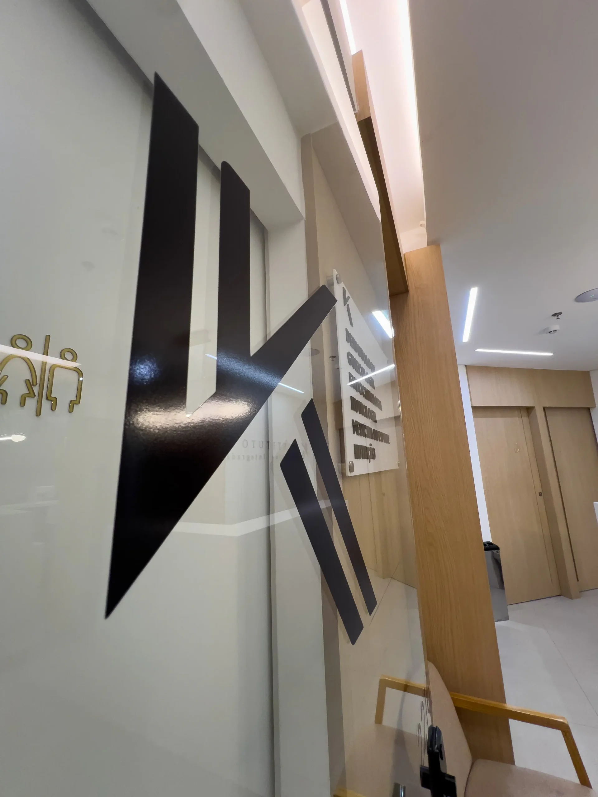 compressed-c9T1vo0T4ELmAsiEXZ8eWexe3W75m4OT_img-8713